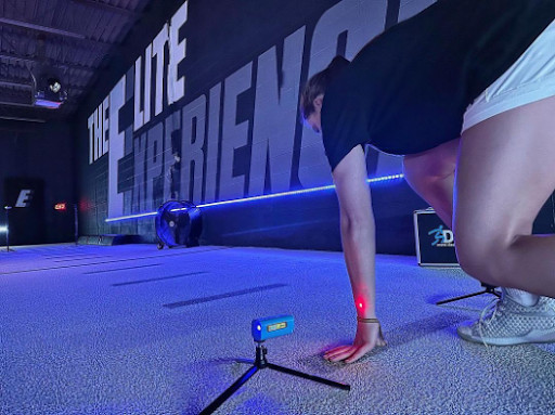 Gril about to run with Dashr.